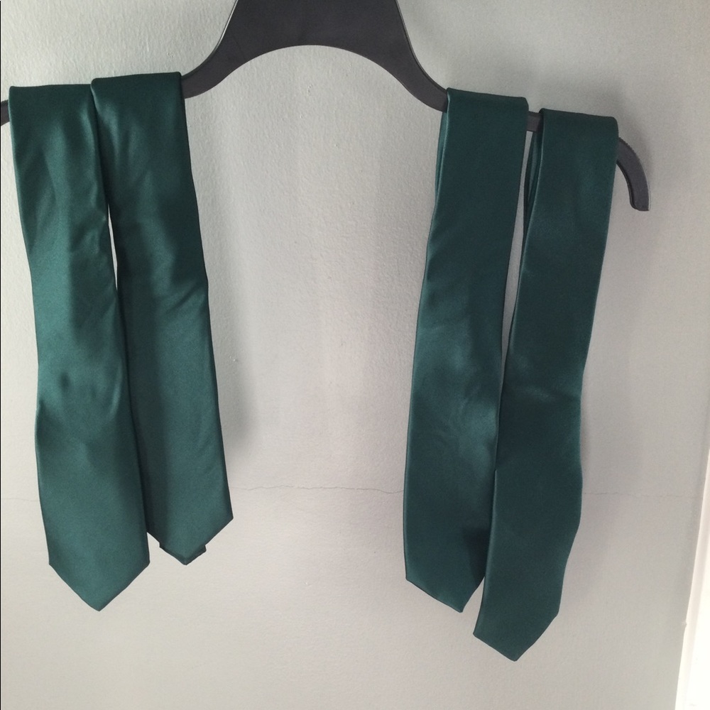 NWT Green Tie